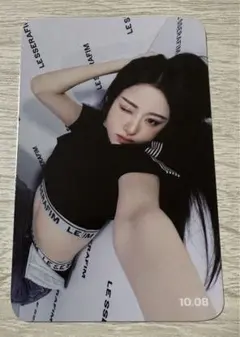 LESSERAFIM ユンジン UNFORGIVEN yes24 誕生日 トレカ