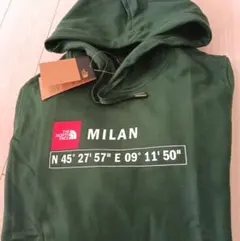 THE NORTH FACE イタリア ミラノ 限定 ボックスロゴ パーカーのサムネイル