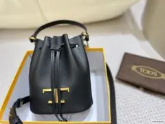 トッズ T ロゴ 本革ミニバケツバッグ ブラック箱布袋付き極美品