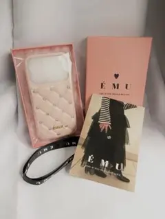 新品未使用　EMU スマホケース iPhone17Pro ピンク　キルティング