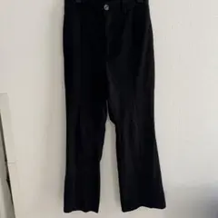 GU ジーユー　黒 フレアパンツ　センターライン　　レディースパンツ