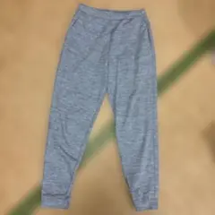 UNIQLO ウルトラストレッチアクティブアンクルパンツ／グレーSサイズ