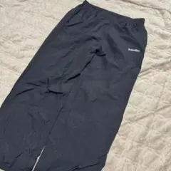 テックパンツ