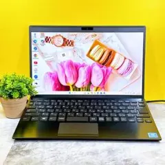 高年式✨第10世代i5✨SSDで快適✨小型軽量 フルHD カメラ付き Win11