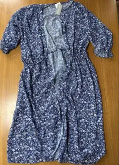 西松屋花柄半袖妊婦産前、産後前開きワンピースのサムネイル