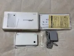 Nintendo DS i ホワイト