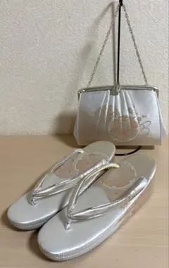 和装バッグ草履セット　シルバー系　留袖、訪問着にオススメ