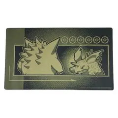 海外ポケセン限定】ゲンガーvsニドリーノ プレイマット - メルカリ
