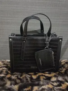 サマンサタバサ ブラックハンドバッグ