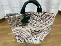 Item thumbnail for item b91c8638-b7ef-45f4-b1bc-466ee4f8e748