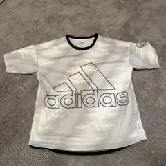 アディダス　Tシャツ