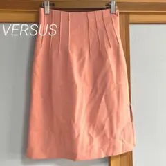 VERSUS GIANNI VERSACE タイトスカート 38 ピンク イタリのサムネイル