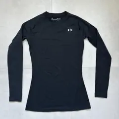 Under Armour HEATGEAR ブラック長袖シャツ SM/P