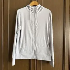 美品　ユニクロ　エアリズムUVカットメッシュパーカー　M