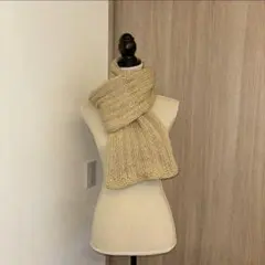 手編みマフラー