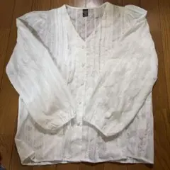 値下　美品　長袖ブラウス　パール調ボタン薄手　オフィスカジュアル