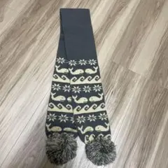 クジラ柄 ニットマフラー ポンポン付き