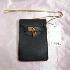 【タグ付き未使用】SNIDEL パッドロックミニショルダー　クロ