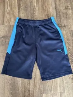 プーマ　ハーフパンツ