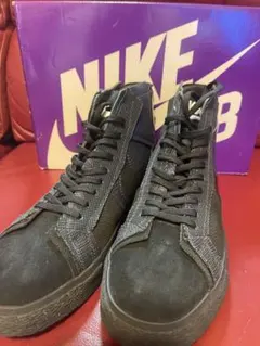 新品未使用　NIKE zoom BLAZER PRM 黒/紺