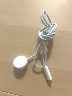 Apple Watch 充電器 USB-C ホワイト