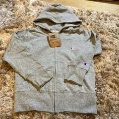 新品 チャンピオン  パーカー 130cm