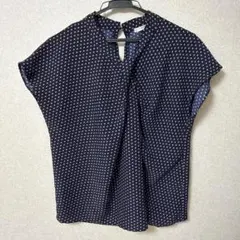 フレンチスリーブブラウス