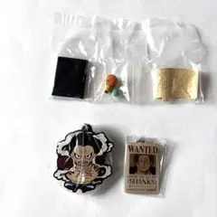 ガシャポン　ワンピース シャンクス WANTEDポスター　ルフィギア4 ガチャ