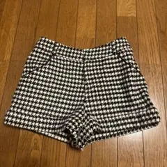 セシルマクビー　ショートパンツ