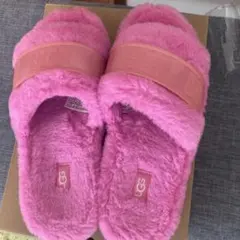 UGG アグ　フラッフィータクリア　ファーサンダル　24㎝
