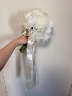 ホワイト　ウェディングブーケ ブートニア　造花 リボン付き