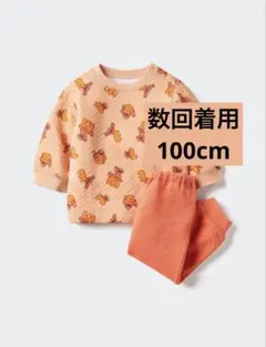 ユニクロ　キルトパジャマ　長袖パジャマ　セサミストリート　100