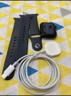 美品　Apple Watch SE2最大容量92%バンド 充電器付き