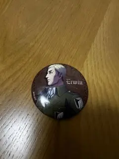 進撃の巨人 一番くじ G賞メタリック缶バッジ エルヴィン - メルカリ