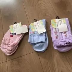 花の刺繍ソックス3足セット