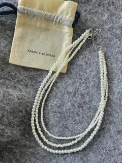 FREDY & GLOSTER☆ 3連パールネックレス