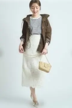 【美品】カラーコードレース　タイトスカート　ホワイト