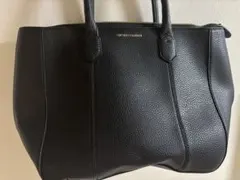 EMPORIO ARMANI ブラックレザートートバッグ