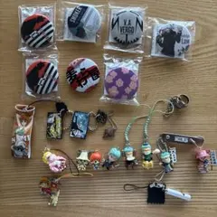 ワンピース 缶バッチ　キーホルダーグッズセット