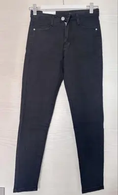 ブラック　長ズボン