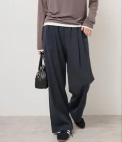 ジャーナルスタンダードレリューム　スムースフレアタックパンツ　38 ネイビー