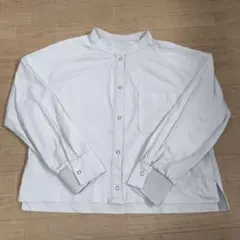 ホワイト ラグランスリーブ　ニットシャツ