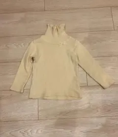 familiar クリーム色 タートルネックニット　90㎝