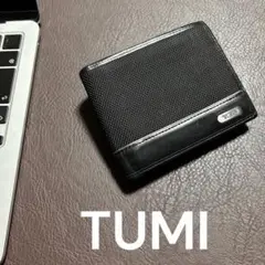 TUMI トゥミ　 二つ折り財布 黒