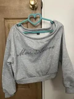 オフショルダー トレーナー グレー