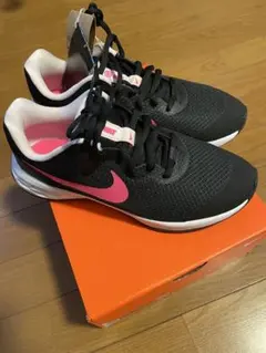 NIKE 24cm ジュニア&レディース　スニーカー