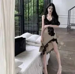 レース装飾付きベージュドレス、キャミワンピ、ドレスミニ