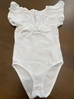 ZARA フリル付きホワイトロンパース 12-18ヶ月