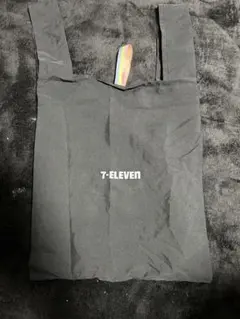 7-Eleven 黒 エコバッグ 折りたたみ式のサムネイル
