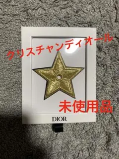 Dior ゴールド 星形ブローチ　ピンバッチ　ノベルティです。